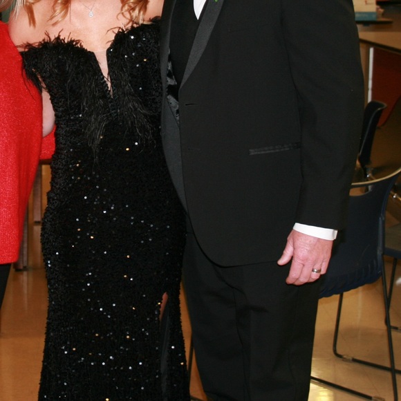 Alyce Paris Black Sequin Formal Dress Style 61373 Size: 0 - Picture 3 of 14